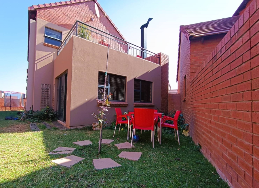 3 Bedroom Property for Sale in Wild Olive Estate Free State